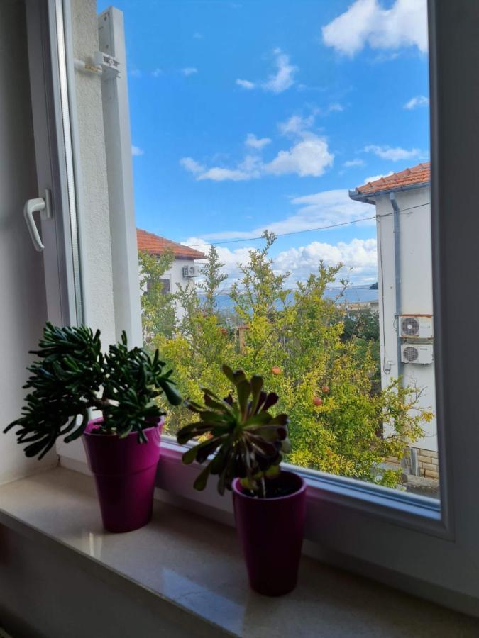 Apartmani Lenka Ugljan Exterior photo