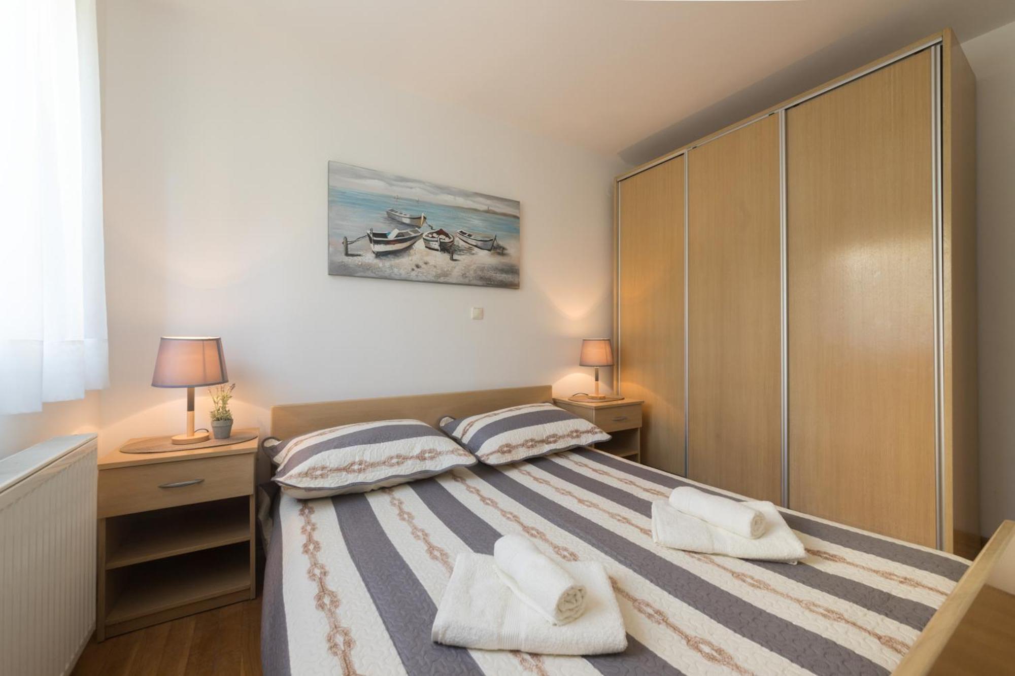 Apartmani Lenka Ugljan Room photo